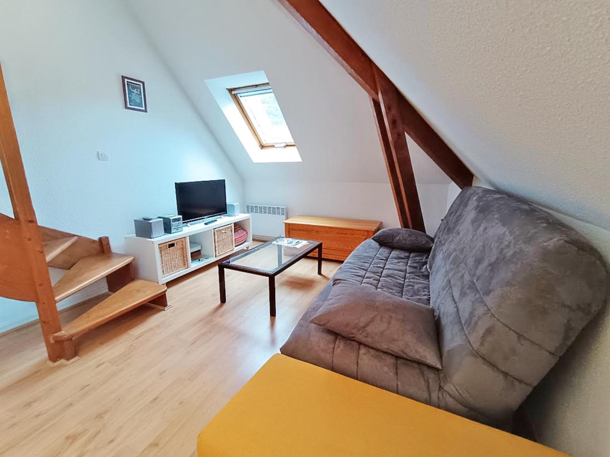 Chez Charlotte, T3 Duplex, Vue Montagne, Parking Gratuit, Ascenseur, 4 Personnes Bagneres-de-Luchon Exterior foto